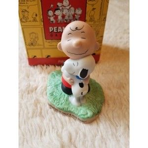 Hallmark's Peanuts Gallery "Hugs" QPC4007--NIB, Limited Edition, Numbered..